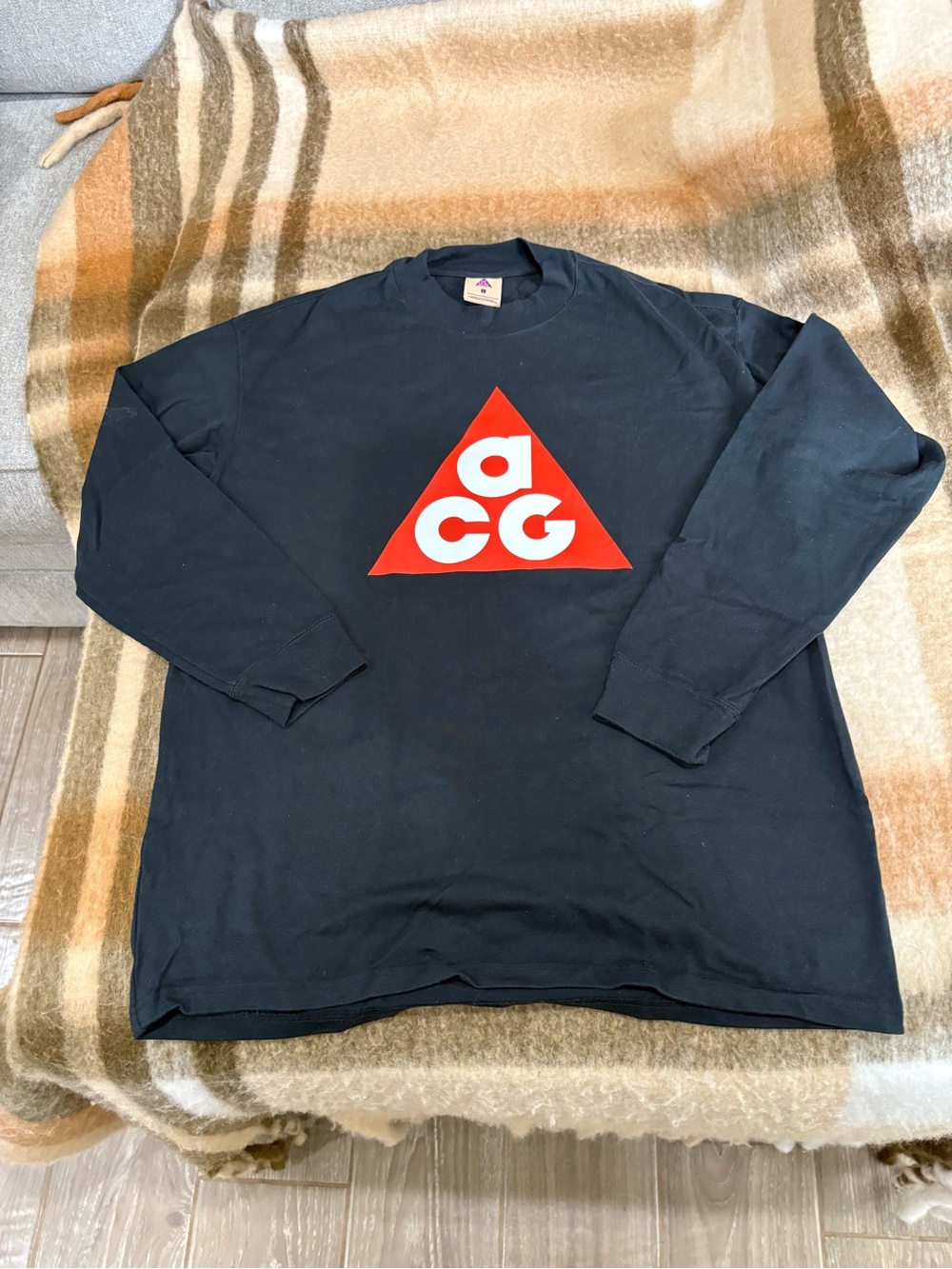 Nike ACG long sleeve shirt size L